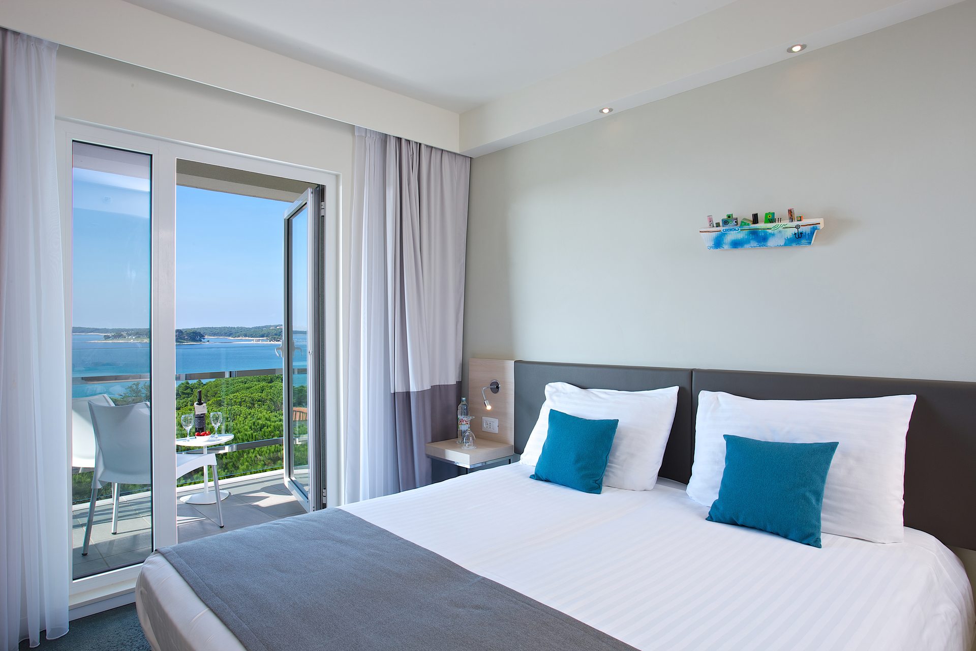 Park Plaza Belvedere room